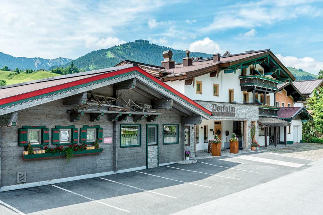 Pension Restaurant Dorfalm Leogang Exteriér fotografie